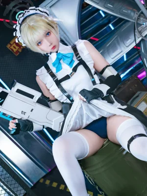小和甜酒《蔚蓝档案 飞鸟马时女仆》写真图集 31P｜在线预览与图包下载