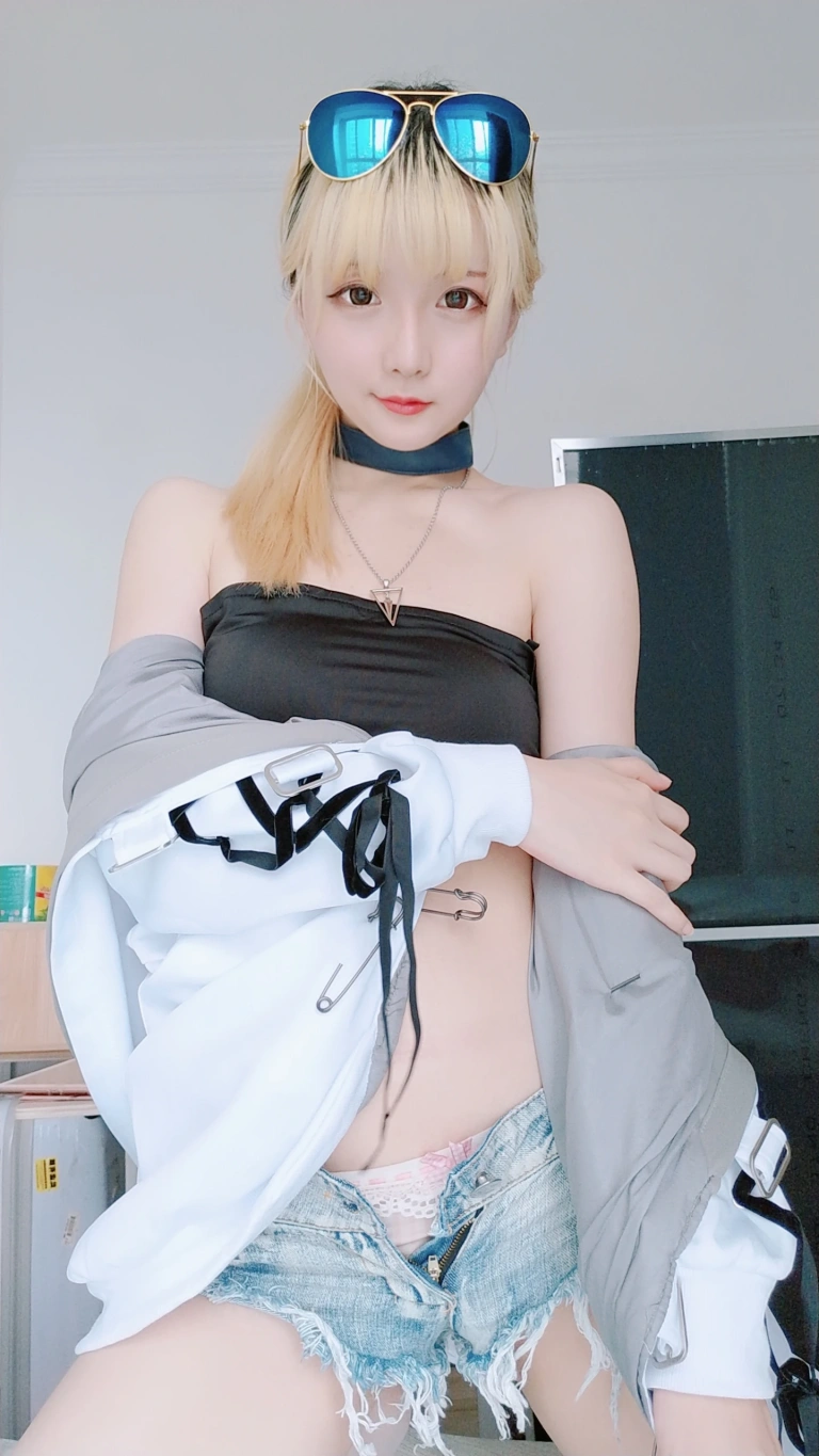 星之迟迟《定制 6-21 莉莉丝》写真图集 60P+2V｜在线预览与图包下载
