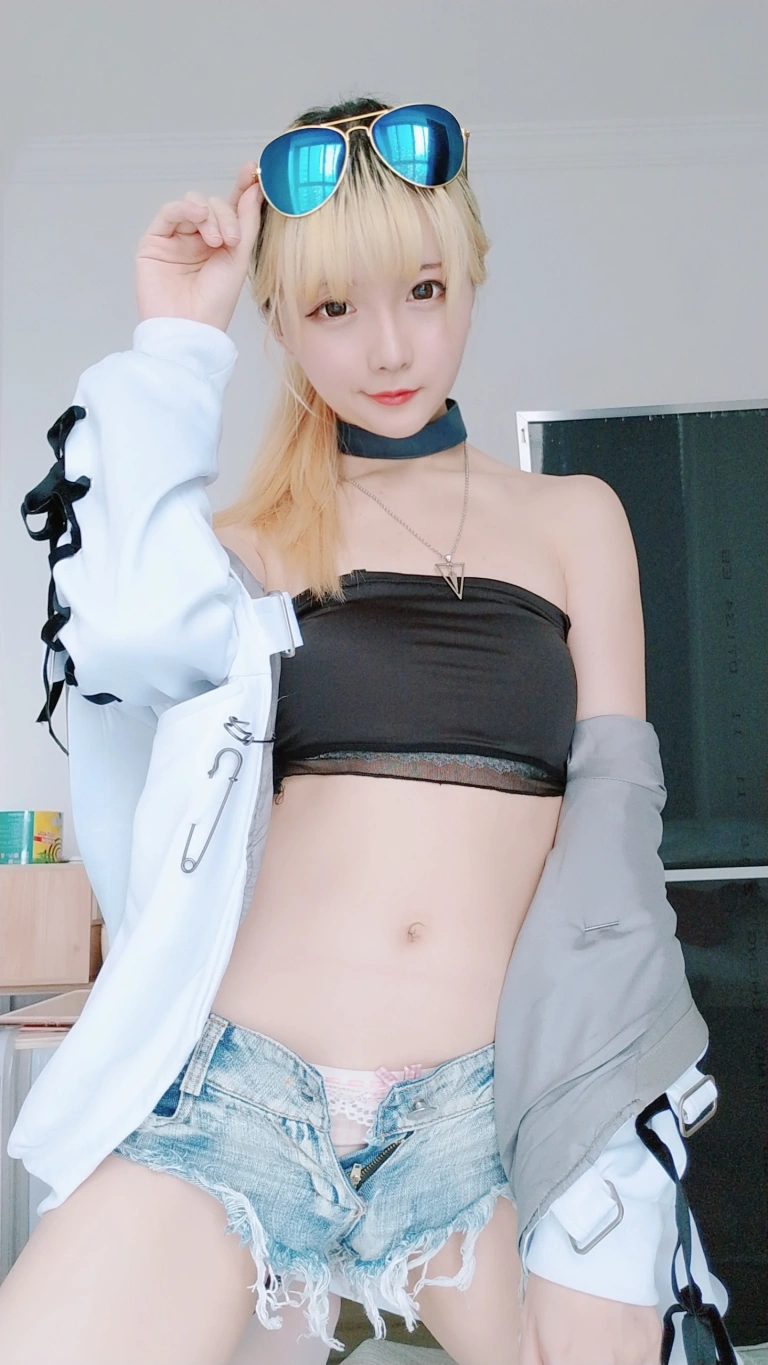 星之迟迟《定制 6-21 莉莉丝》写真图集 60P+2V｜在线预览与图包下载