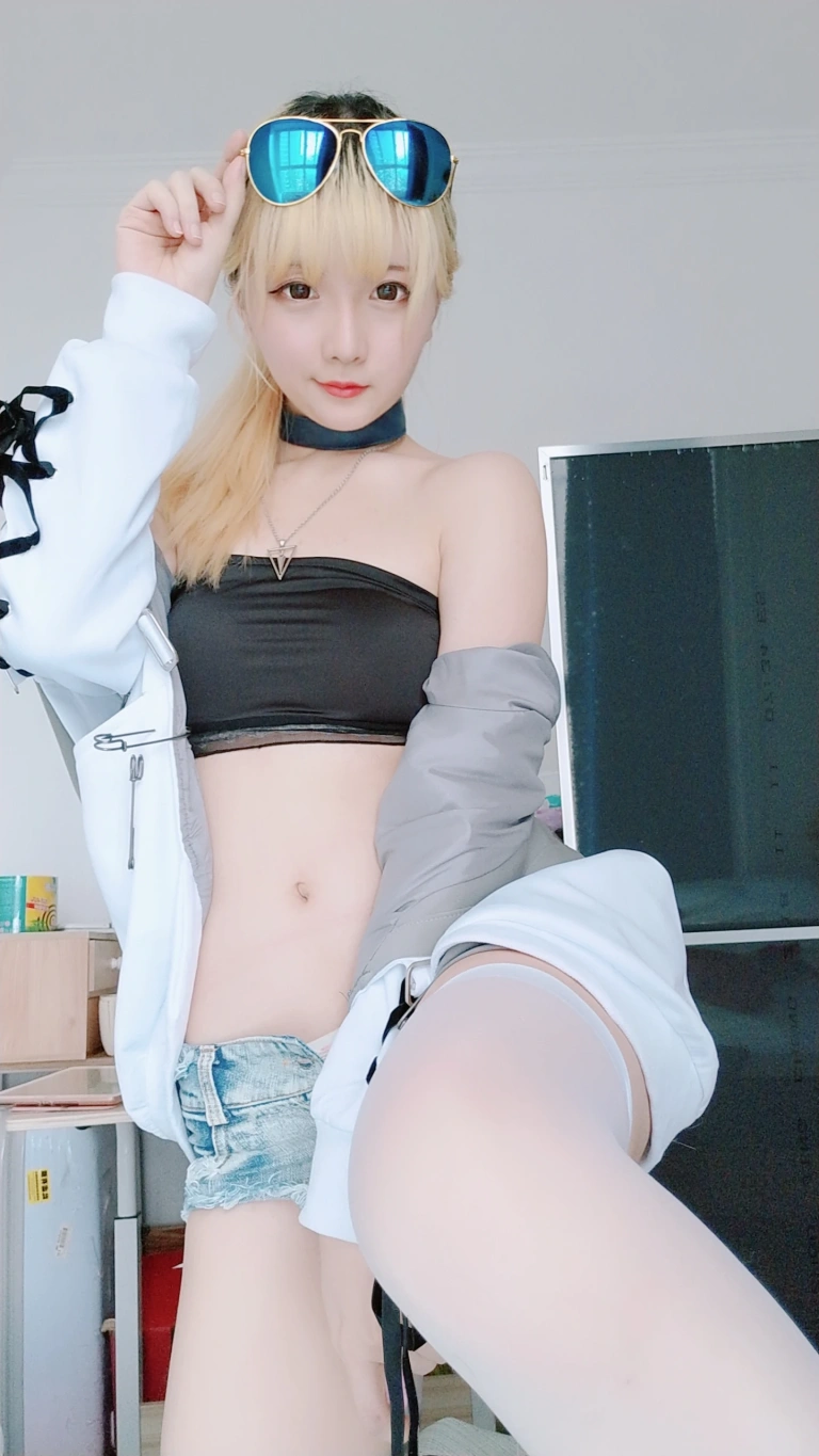 星之迟迟《定制 6-21 莉莉丝》写真图集 60P+2V｜在线预览与图包下载