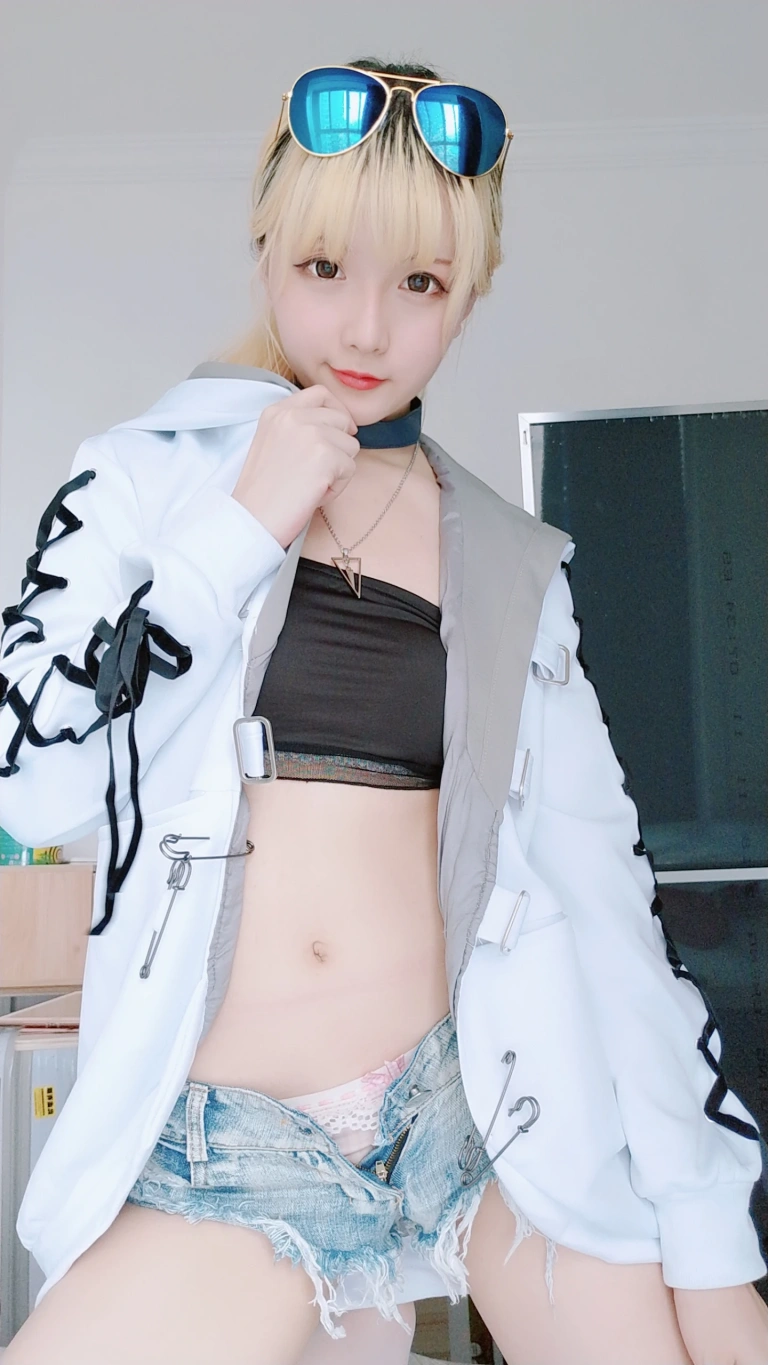 星之迟迟《定制 6-21 莉莉丝》写真图集 60P+2V｜在线预览与图包下载