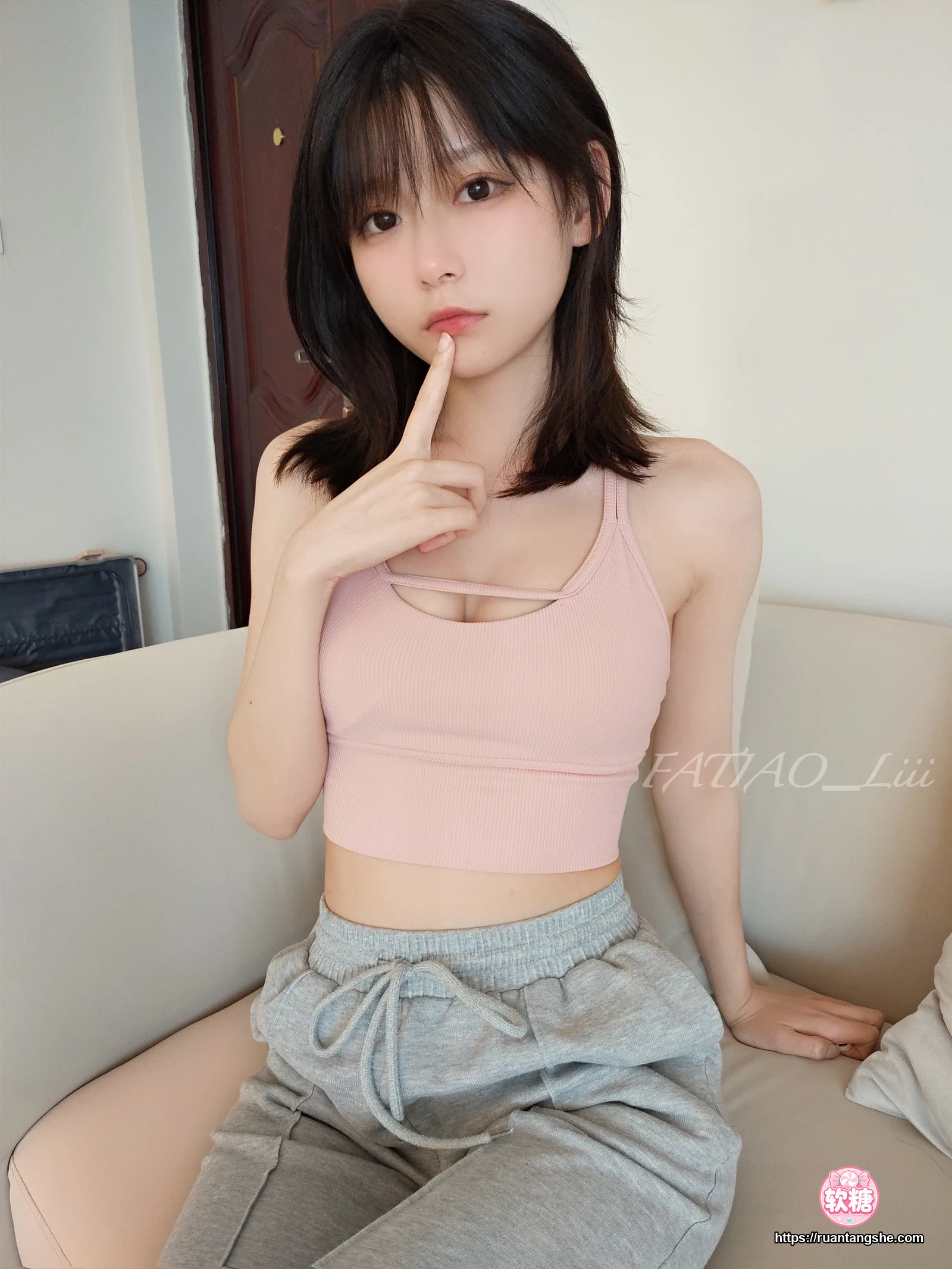 迷之呆梨 迷之呆梨 NO.023 - Fantia 2022年09月会员合集(8期)