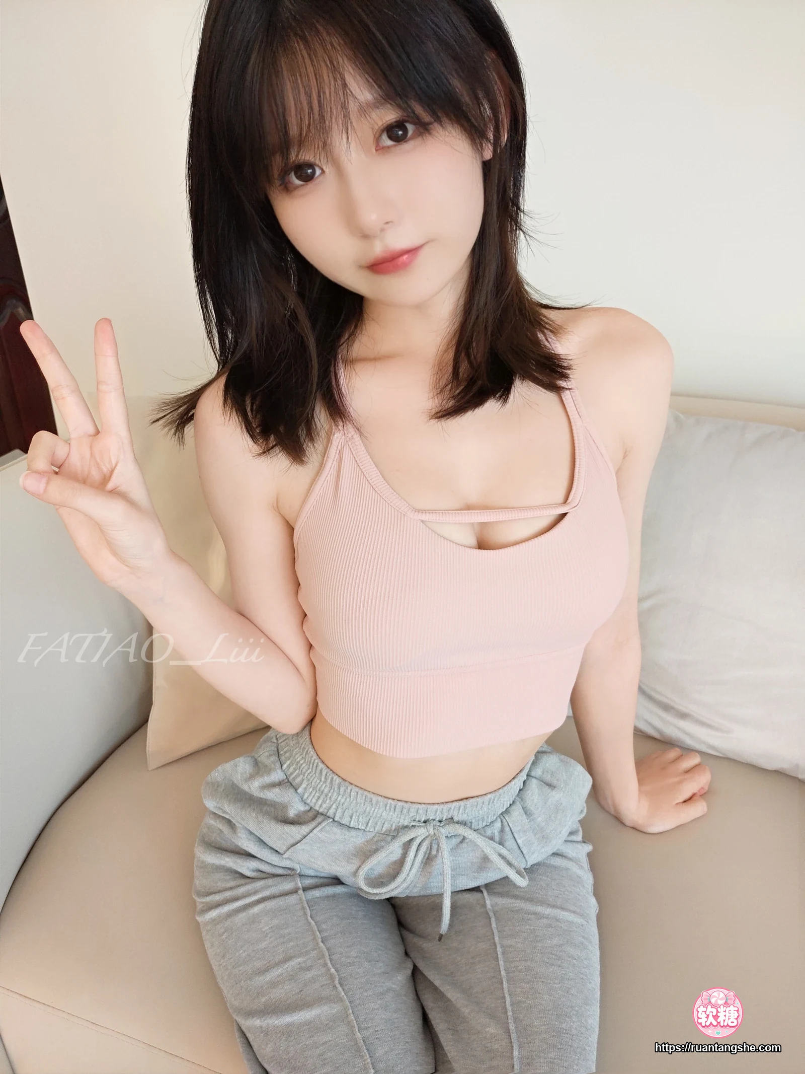 迷之呆梨 迷之呆梨 NO.023 - Fantia 2022年09月会员合集(8期)