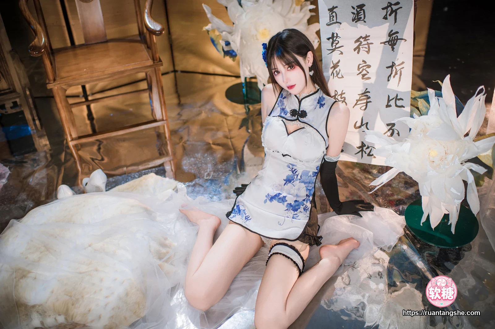 羽生三未 羽生三未 NO.024 - 瓶儿·青花瓷旗袍