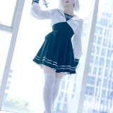 屿鱼《2b萤火虫场照》写真图集 16P｜在线预览与图包下载