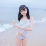 木棉棉《海边白色比基尼》写真图集 30P｜在线预览与图包下载