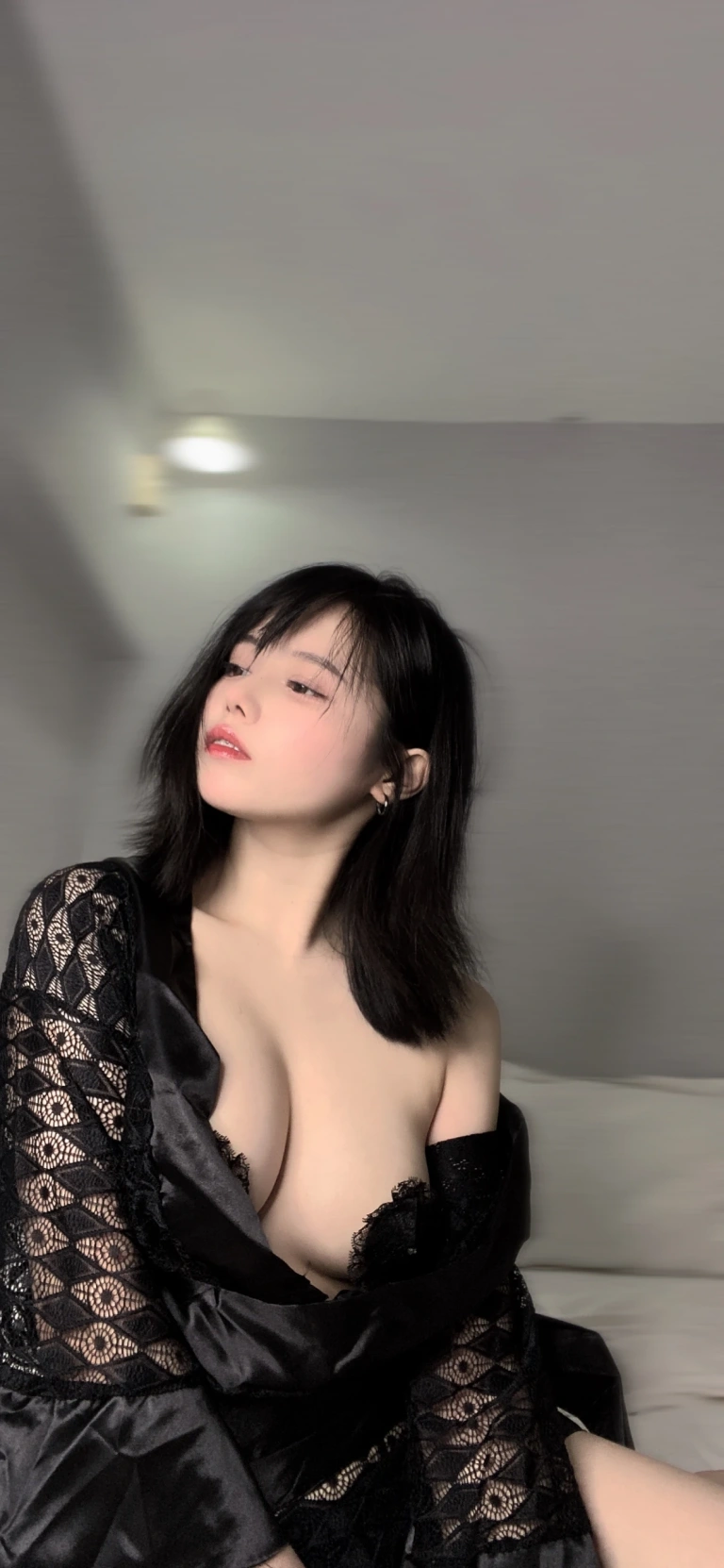 七月喵子《回家的诱惑》写真图集 46P｜在线预览与图包下载