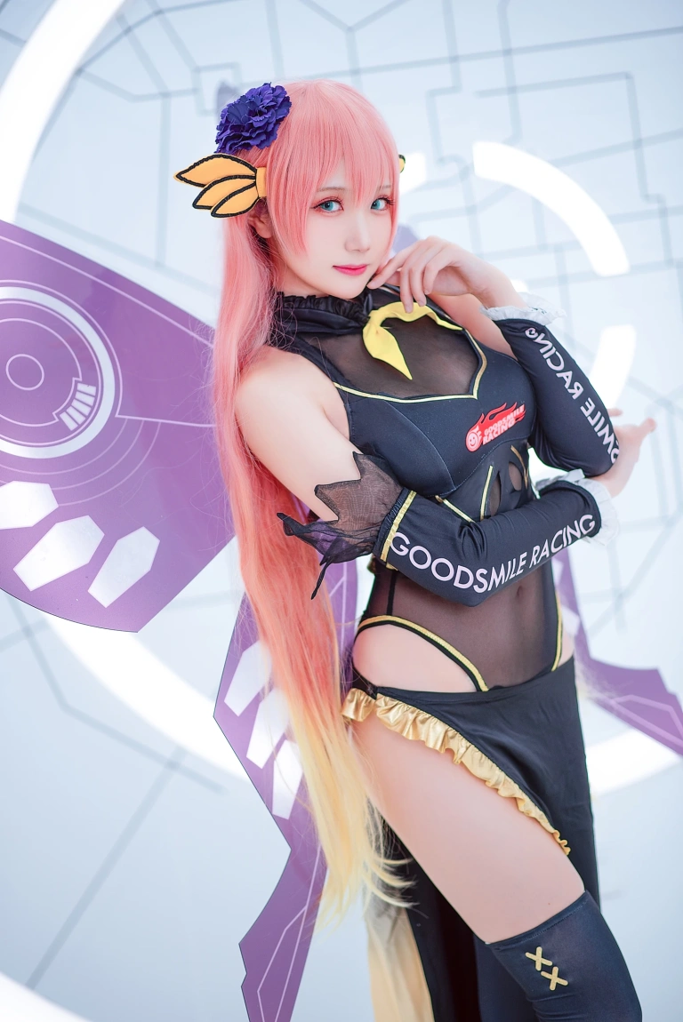 瓜希酱《LUKA 赛车》写真图集 22P｜在线预览与图包下载