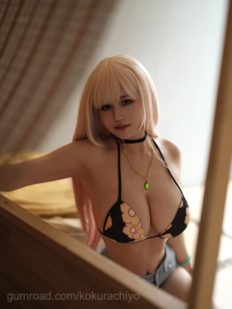 小仓千代《喜多川海夢泳装》写真图集 22P｜在线预览与图包下载