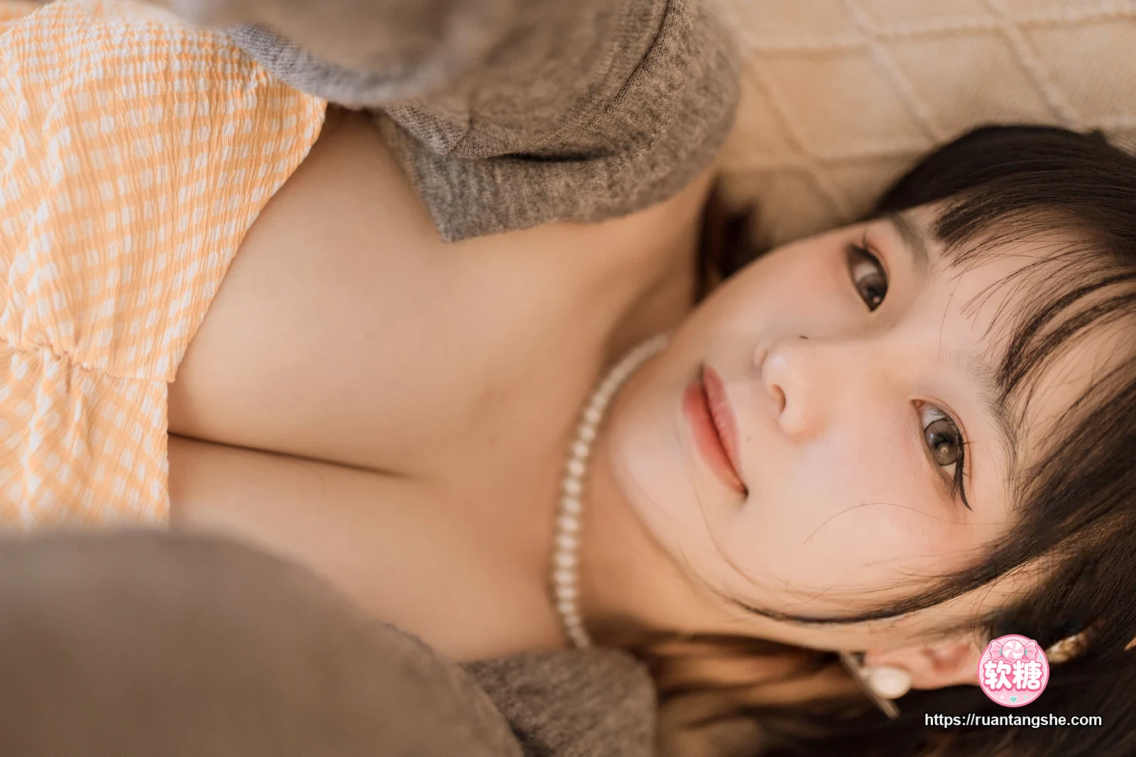 阿半今天很开心 阿半今天很开心 NO.025 - 黄色抹胸