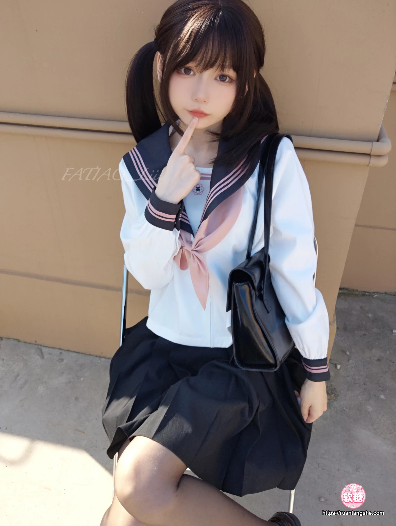 迷之呆梨 迷之呆梨 NO.025 - Fantia 2022年10月会员合集(9期)