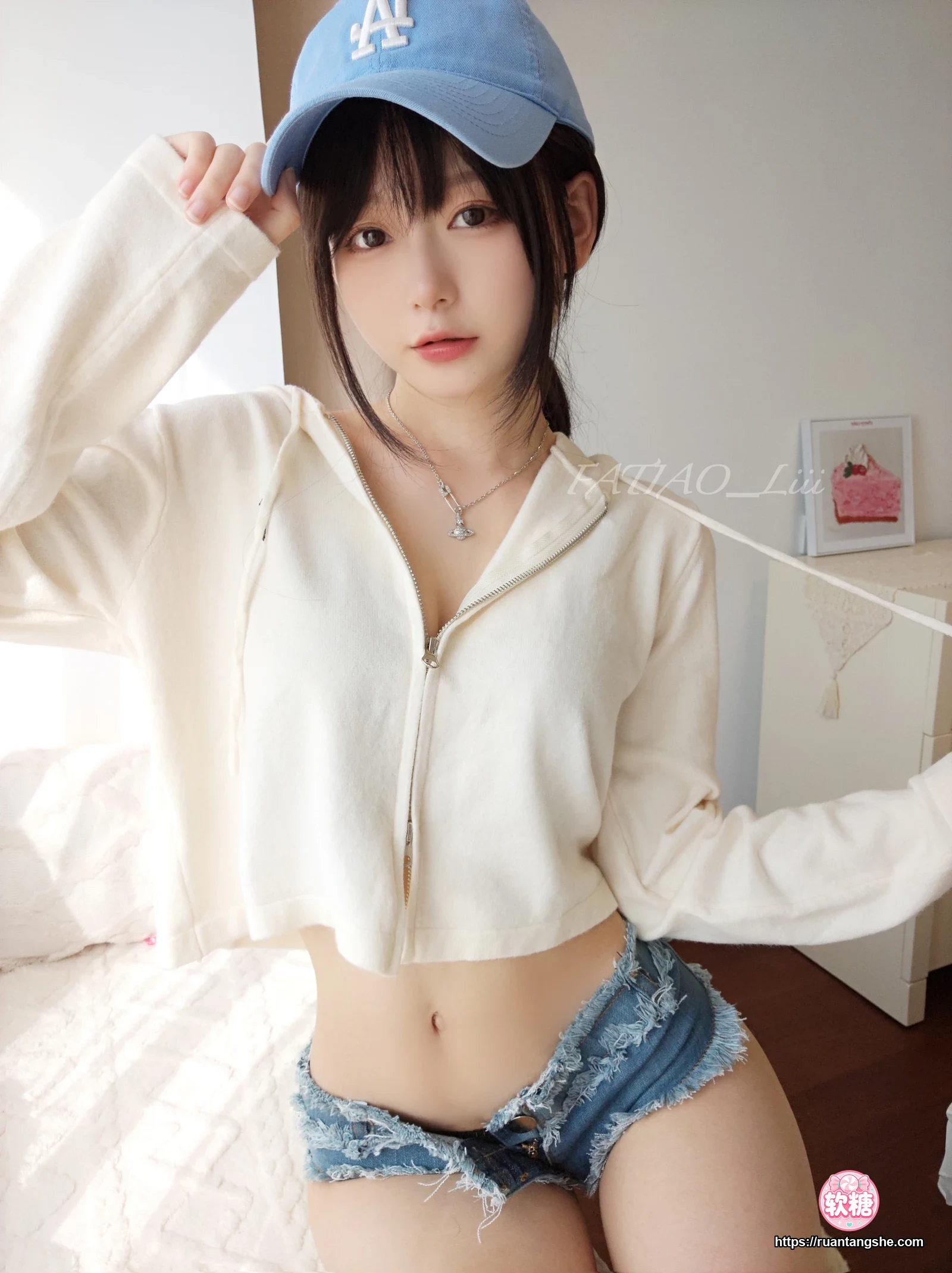 迷之呆梨 迷之呆梨 NO.025 - Fantia 2022年10月会员合集(9期)