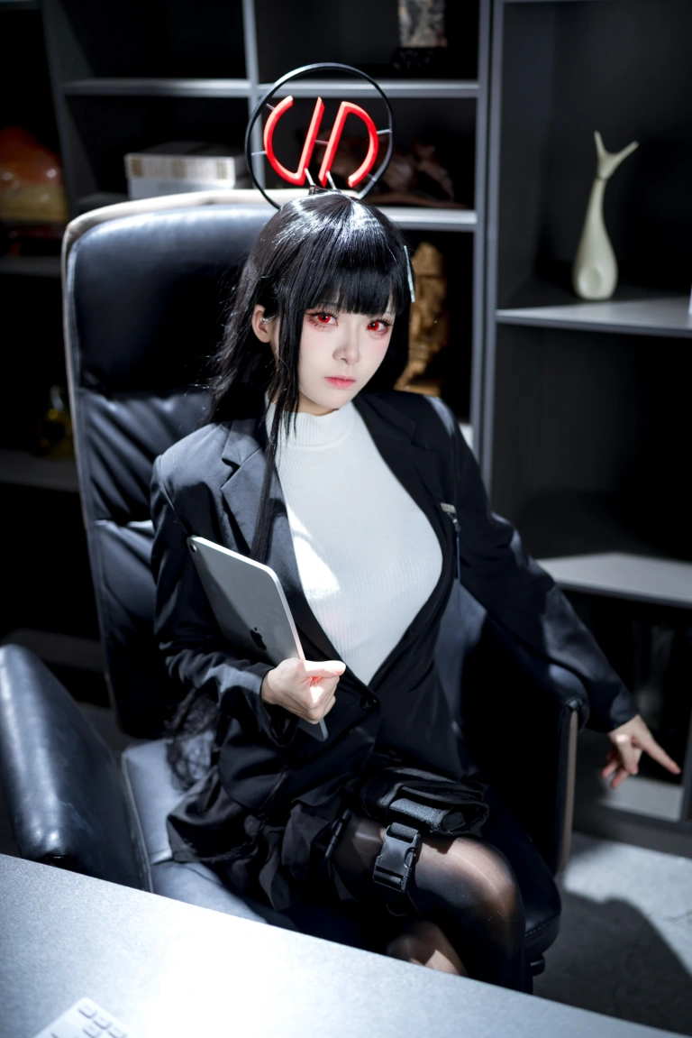 九柒喵《蔚蓝档案 调月莉音OL》写真图集 64P｜在线预览与图包下载