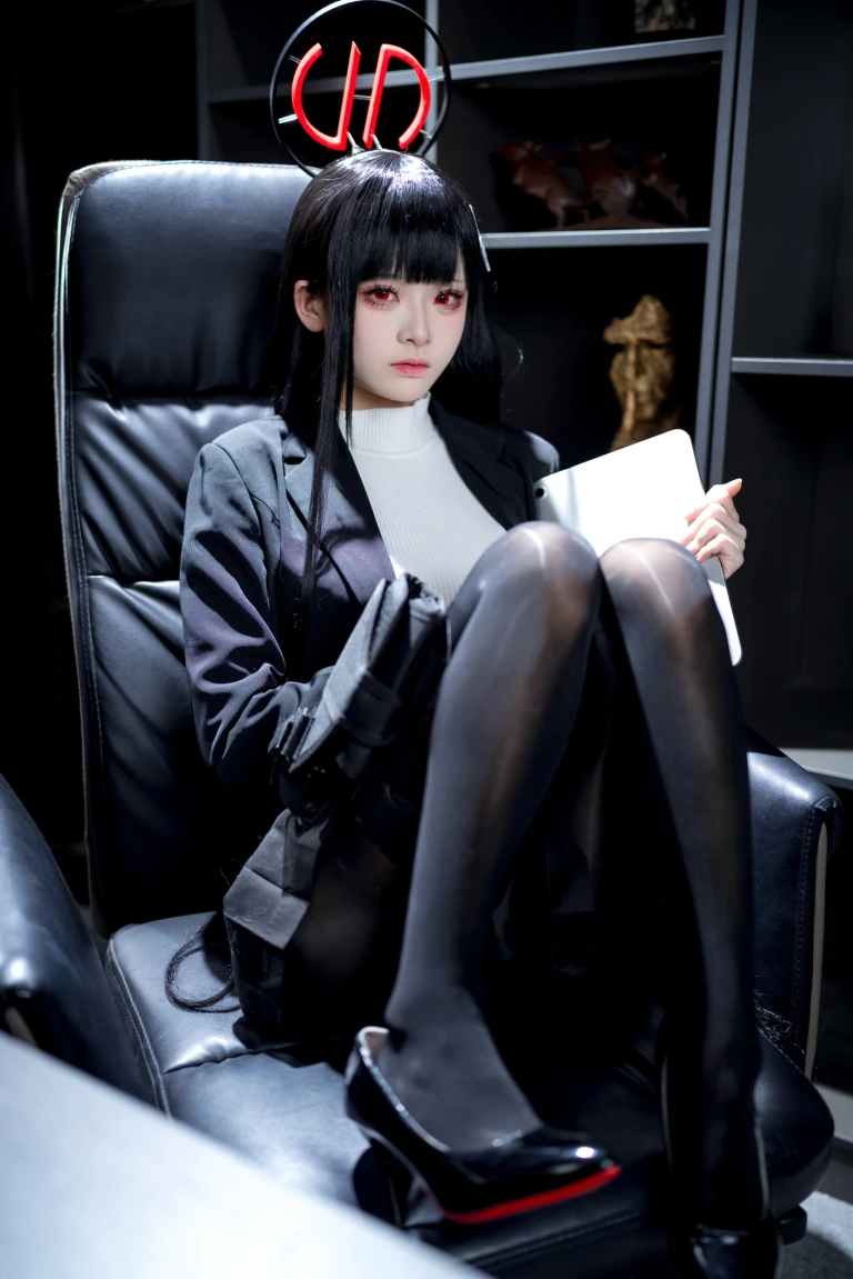九柒喵《蔚蓝档案 调月莉音OL》写真图集 64P｜在线预览与图包下载