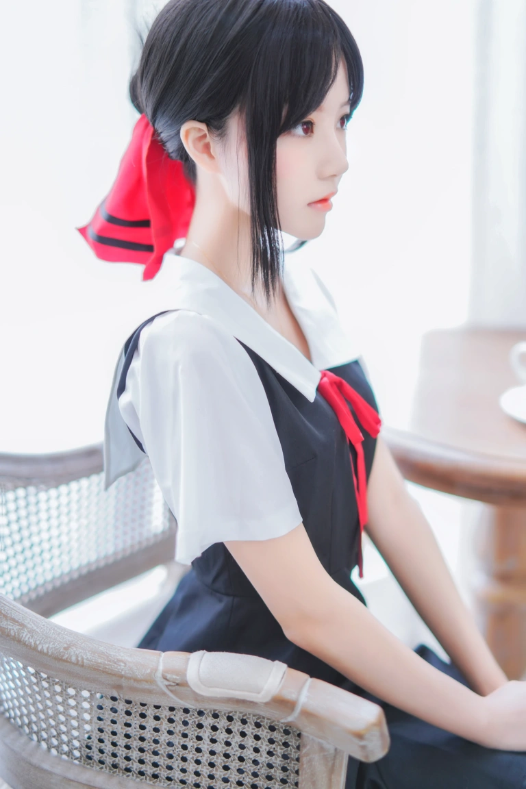 桜桃喵《四宫辉夜》写真图集 10P｜在线预览与图包下载