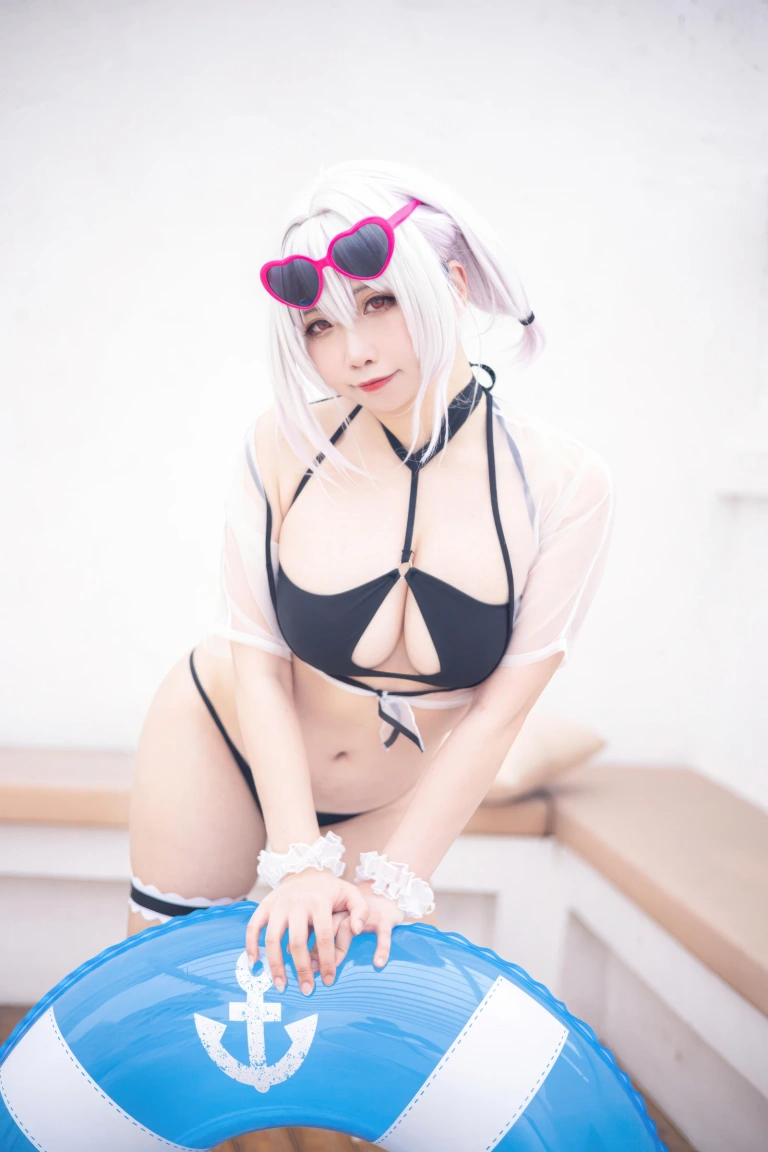 贞子蜜桃《舰长图 天狼星泳装》写真图集 30P｜在线预览与图包下载