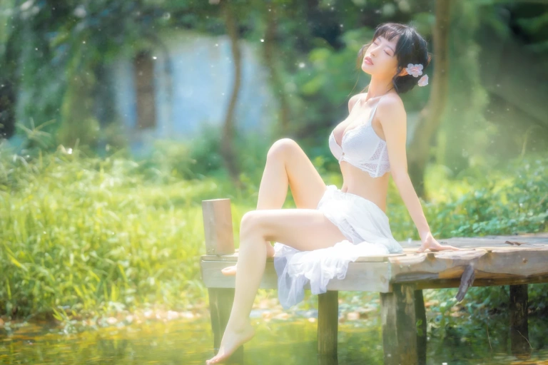 清水由乃《蕾丝花园》写真图集 34P｜在线预览与图包下载