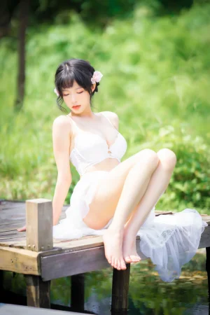 清水由乃《蕾丝花园》写真图集 34P｜在线预览与图包下载