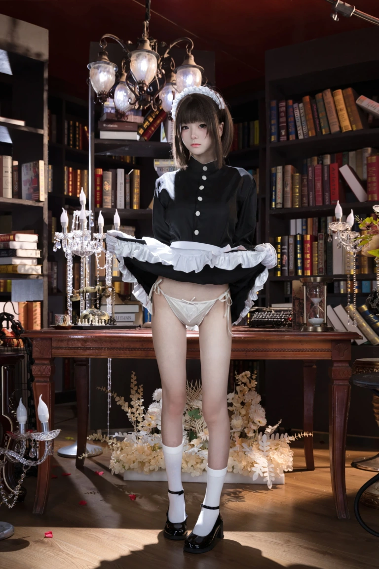 九柒喵《女仆教育 没落贵族·琉璃川椿》写真图集 66P｜在线预览与图包下载