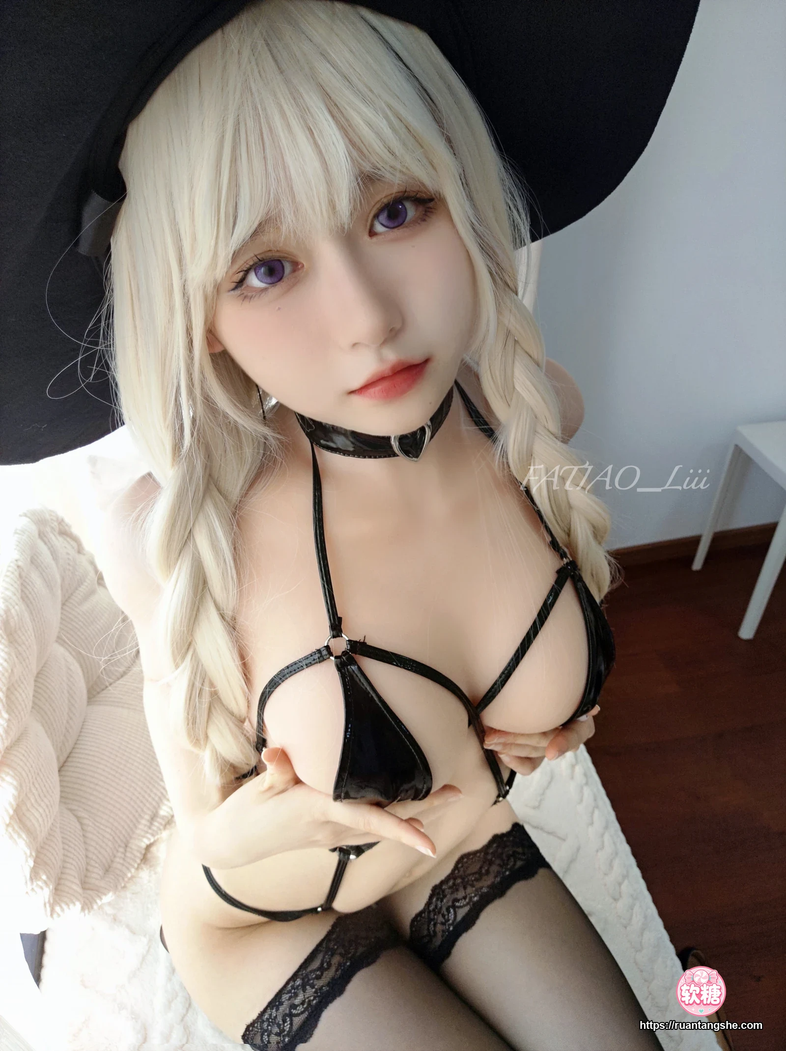 迷之呆梨 迷之呆梨 NO.026 - Fantia 2022年11月会员合集(9期)