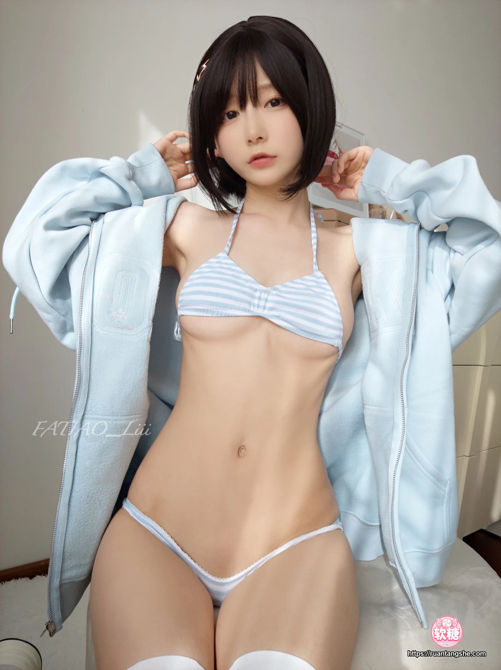 迷之呆梨 迷之呆梨 NO.026 - Fantia 2022年11月会员合集(9期)