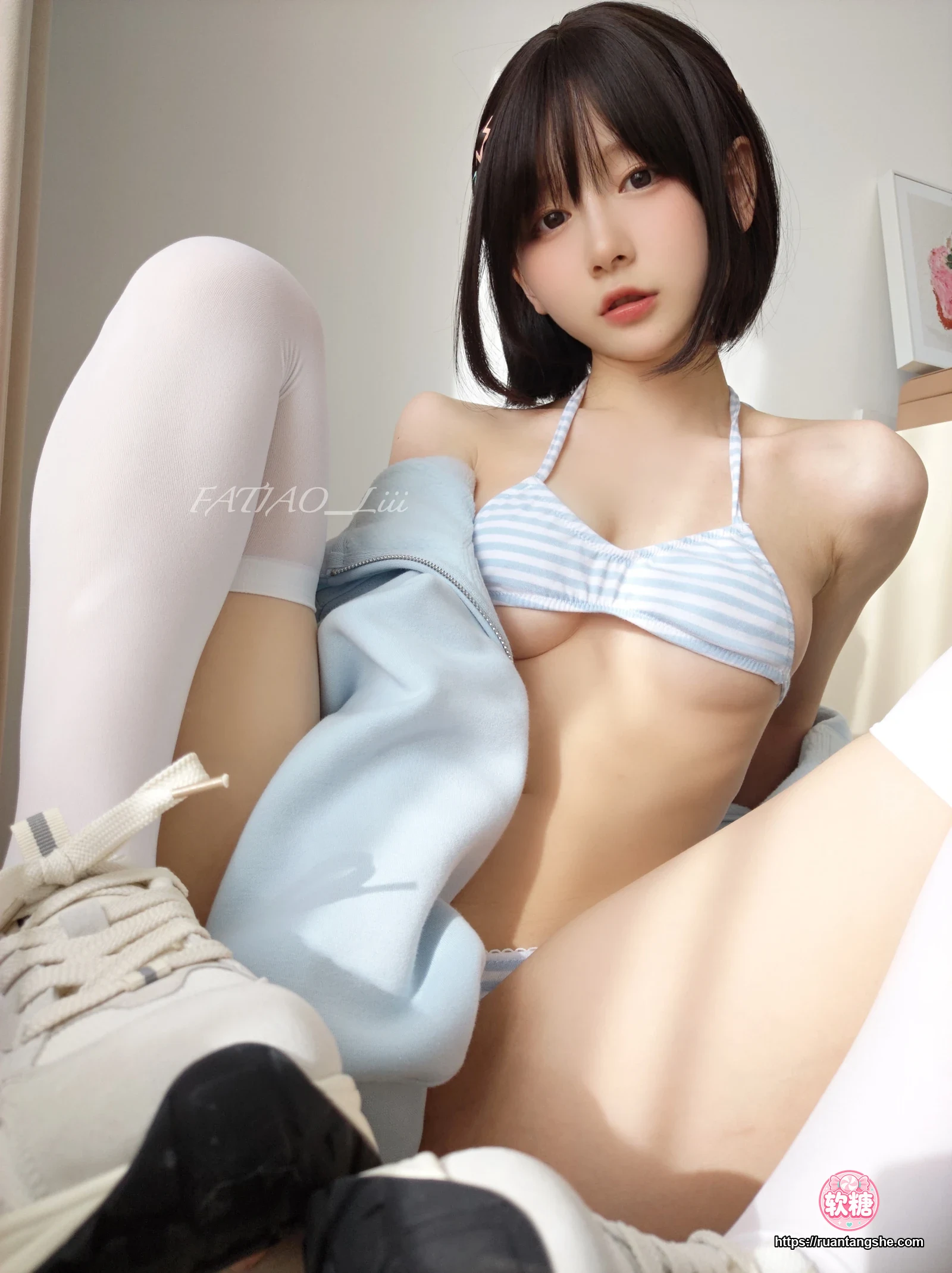 迷之呆梨 迷之呆梨 NO.026 - Fantia 2022年11月会员合集(9期)