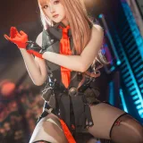 屿鱼《NIKKE 拉毗》写真图集 30P｜在线预览与图包下载