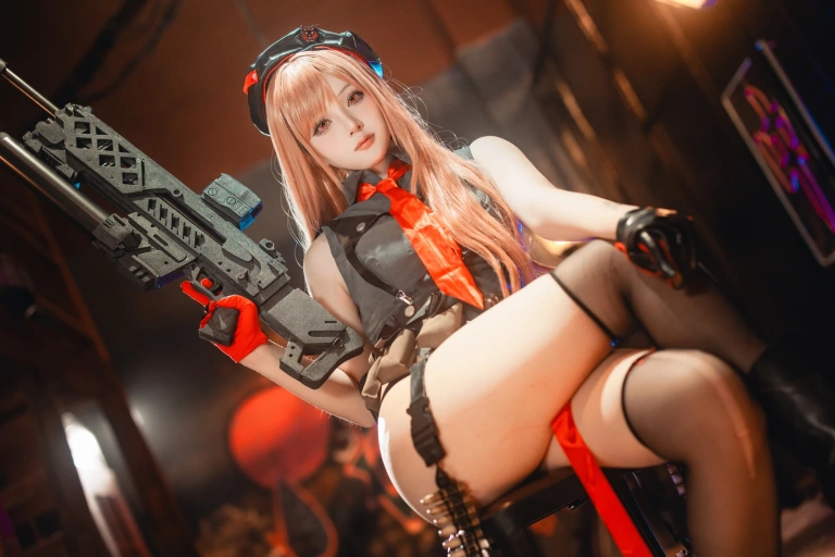 屿鱼《NIKKE 拉毗》写真图集 30P｜在线预览与图包下载