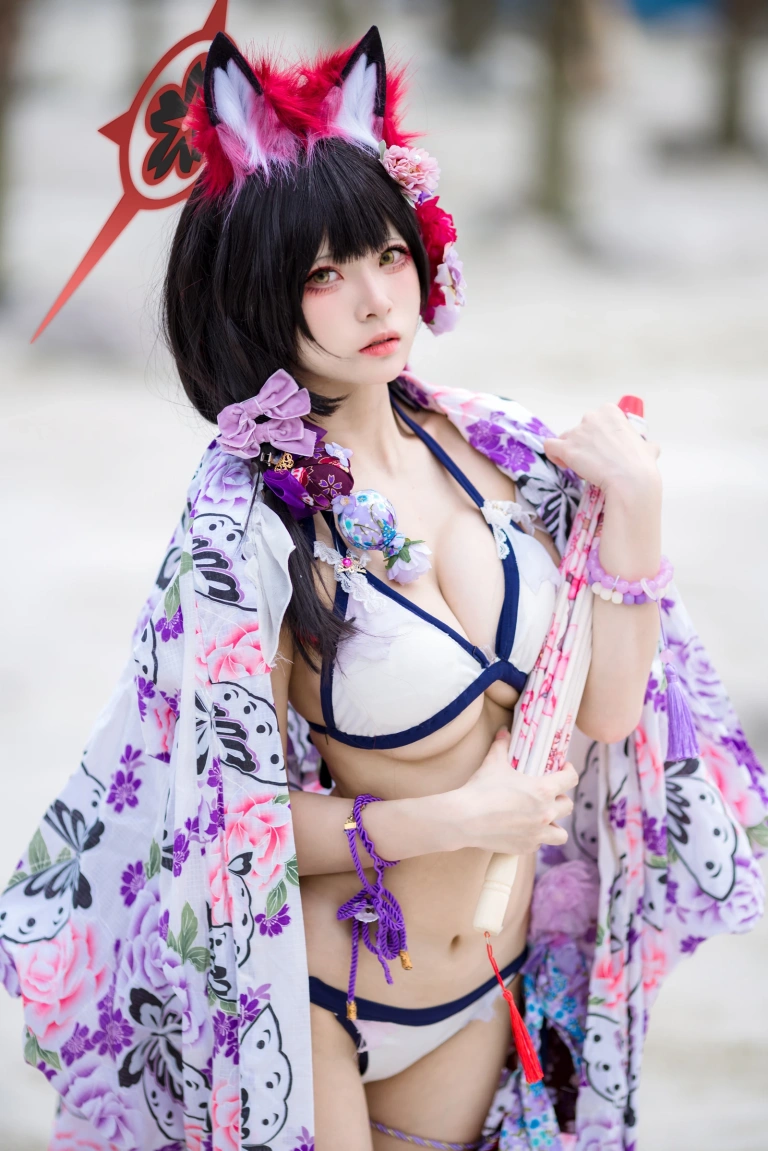 九柒喵《蔚蓝档案 狐坂若藻泳装》写真图集 23P｜在线预览与图包下载