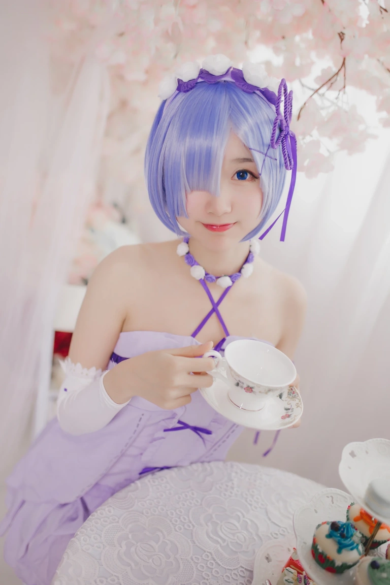 木棉棉《雷姆生日》写真图集 24P｜在线预览与图包下载