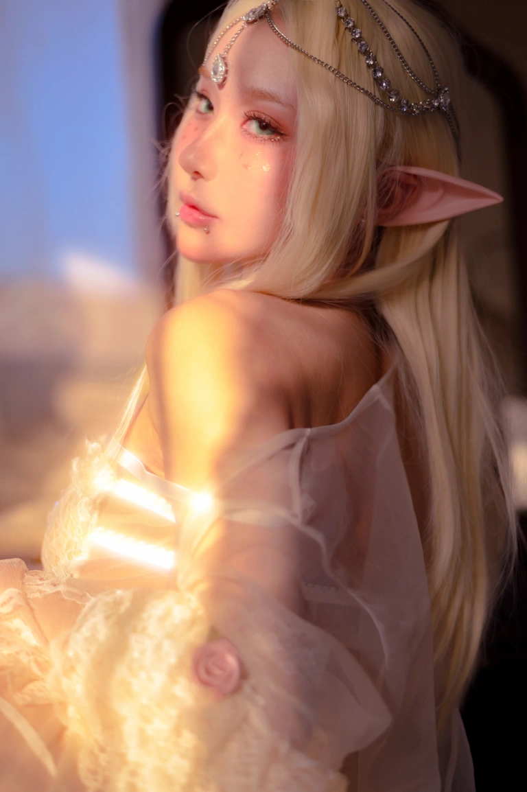 阿包也是兔娘《精灵》写真图集 25P｜在线预览与图包下载