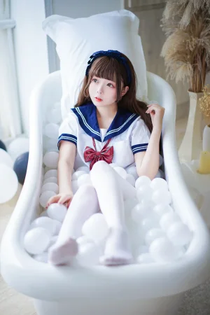 日奈娇(椎名莜)《制服死库水》写真图集 40P｜在线预览与图包下载