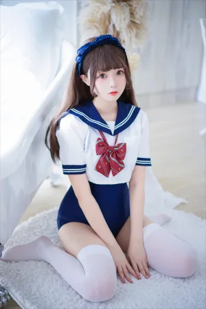 日奈娇(椎名莜)《制服死库水》写真图集 40P｜在线预览与图包下载