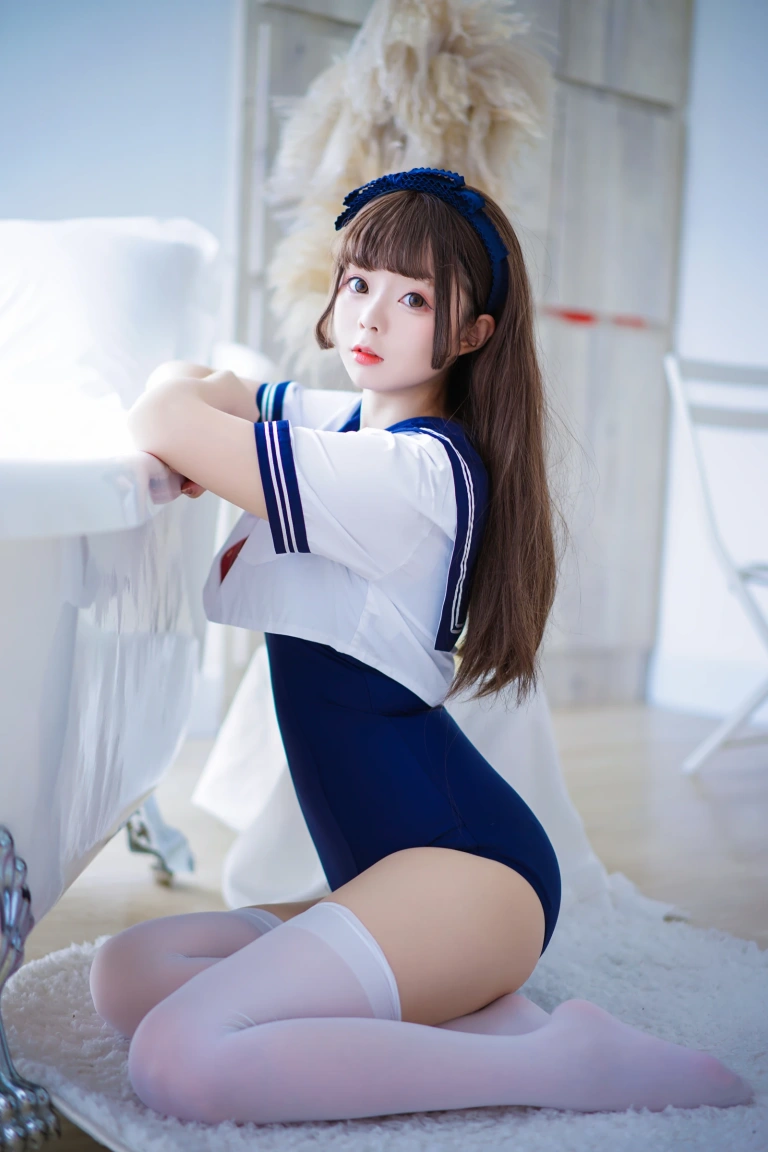 日奈娇(椎名莜)《制服死库水》写真图集 40P｜在线预览与图包下载