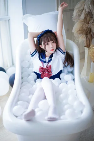 日奈娇(椎名莜)《制服死库水》写真图集 40P｜在线预览与图包下载