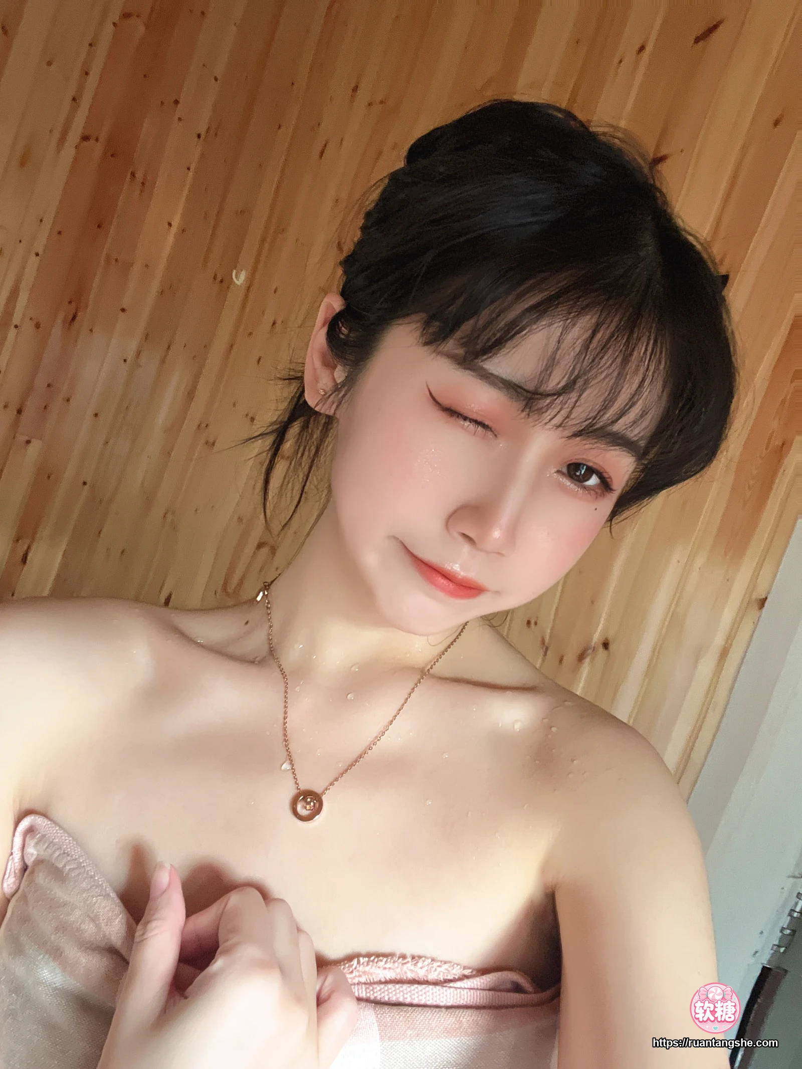 不呆猫 不呆猫 NO.027 - 霸气红色人妻