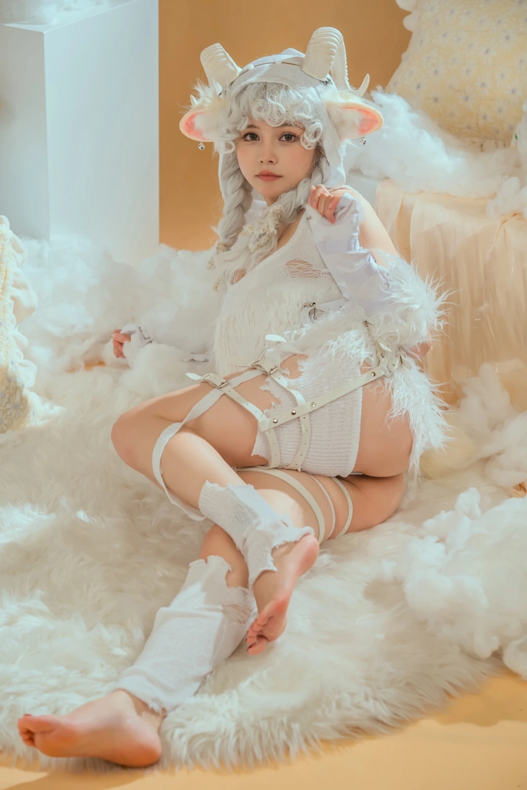 七月喵子《幻想兽娘集日食 伊卡》写真图集 22P｜在线预览与图包下载