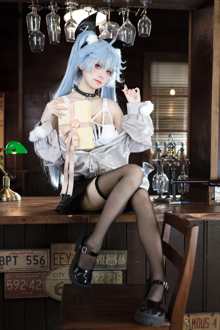 九柒喵《少女前线 芙洛伦·药心巧克力》写真图集 29P｜在线预览与图包下载