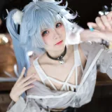 九柒喵《少女前线 芙洛伦·药心巧克力》写真图集 29P｜在线预览与图包下载