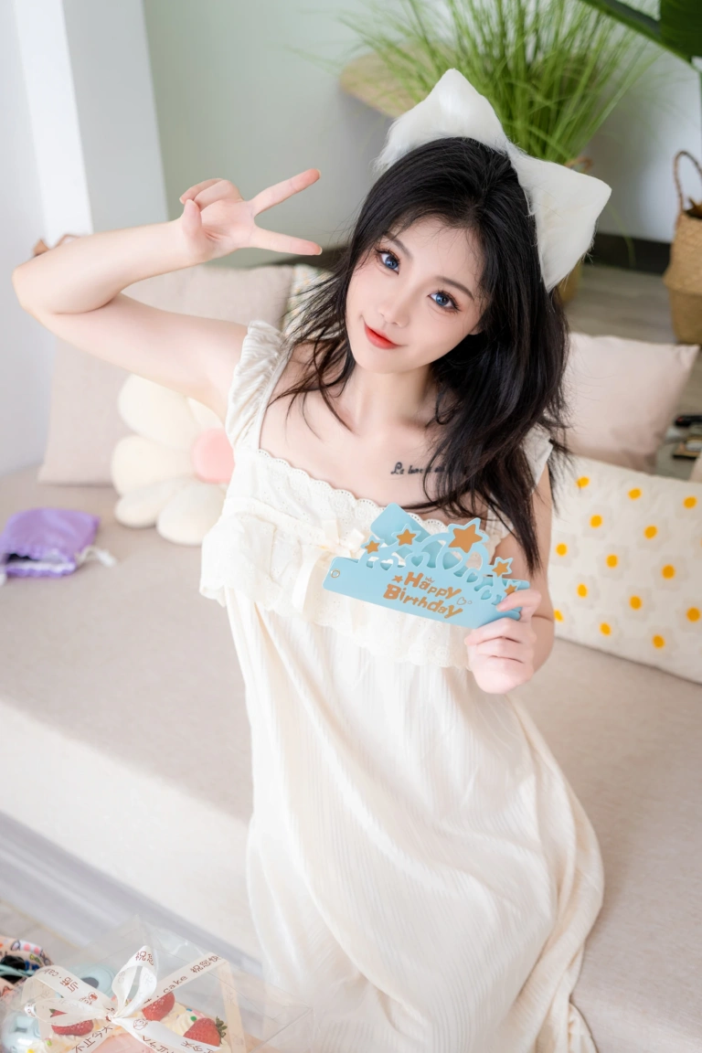 桃良阿宅《蛋糕》写真图集 33P｜在线预览与图包下载