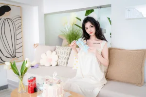 桃良阿宅《蛋糕》写真图集 33P｜在线预览与图包下载