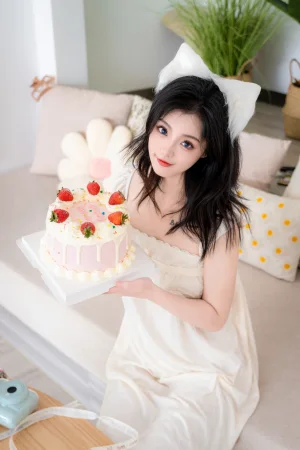 桃良阿宅《蛋糕》写真图集 33P｜在线预览与图包下载