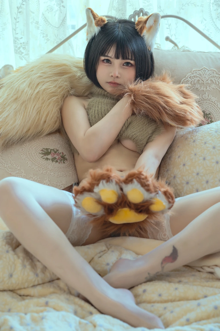 七月喵子《幻想兽娘集日食 牙牙》写真图集 26P｜在线预览与图包下载