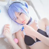 木棉棉《蕾姆泳装》写真图集 26P｜在线预览与图包下载