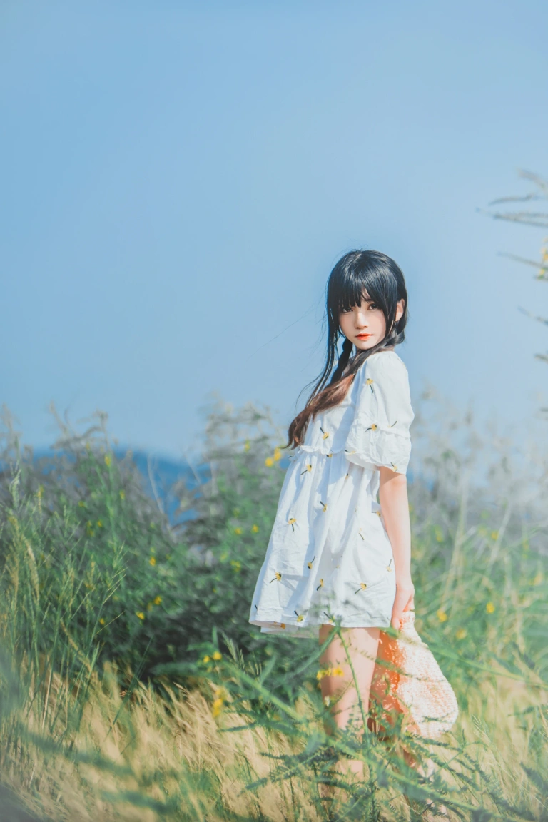 桜桃喵《田野》写真图集 29P｜在线预览与图包下载