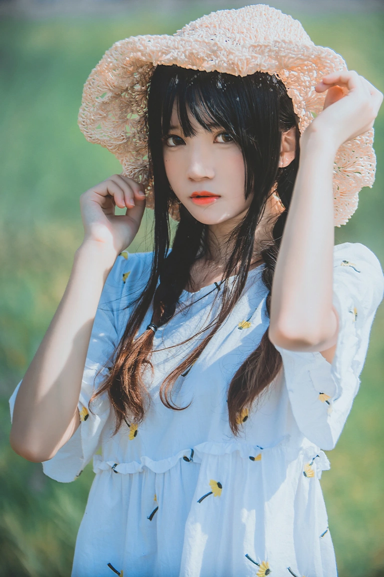 桜桃喵《田野》写真图集 29P｜在线预览与图包下载
