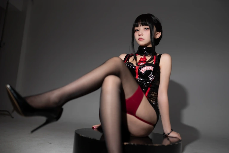 花铃《特工护士》写真图集 31P｜在线预览与图包下载