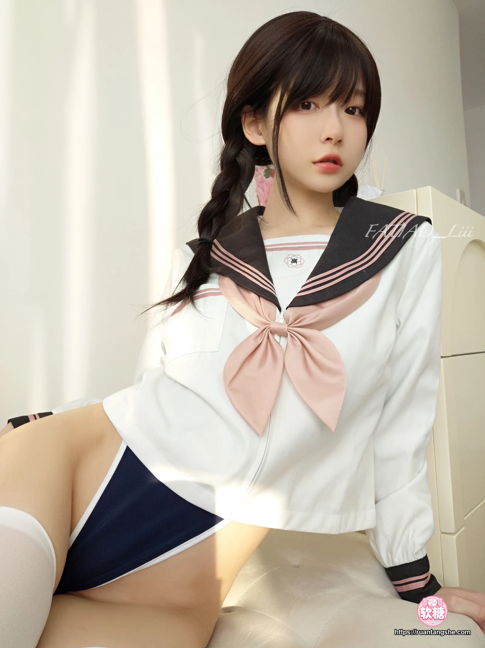 迷之呆梨 迷之呆梨 NO.029 - Fantia 2022年12月会员合集(8期)