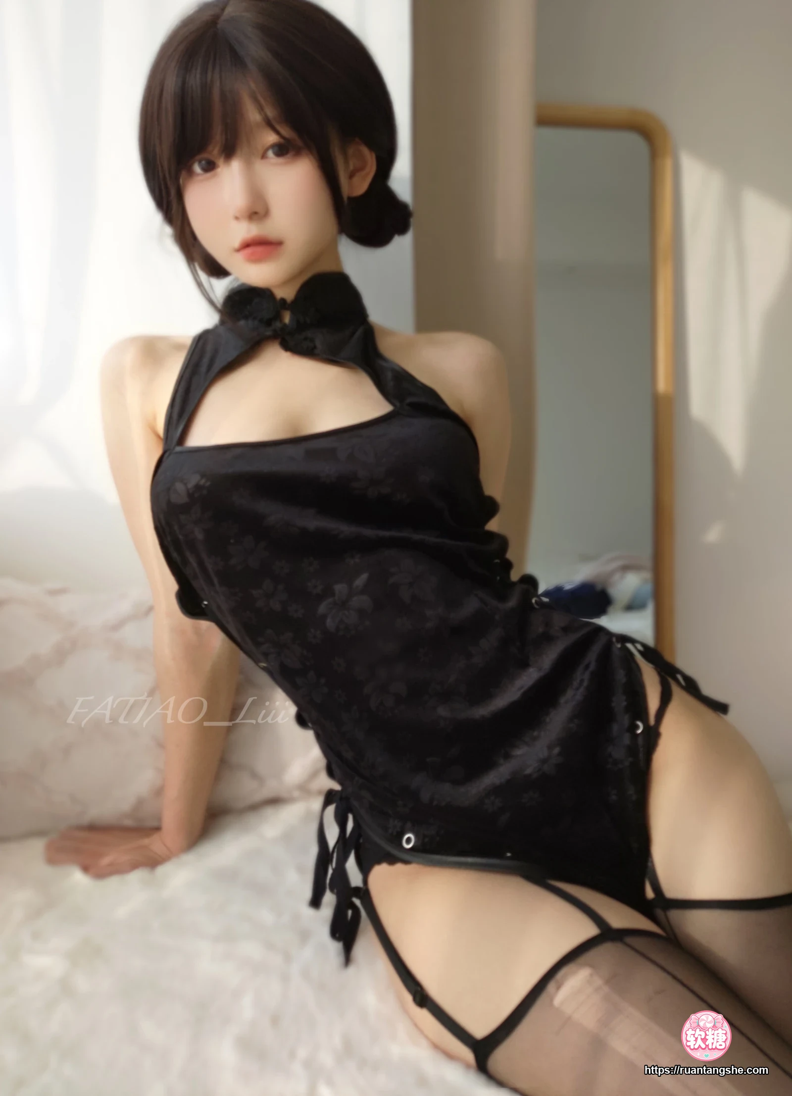 迷之呆梨 迷之呆梨 NO.029 - Fantia 2022年12月会员合集(8期)