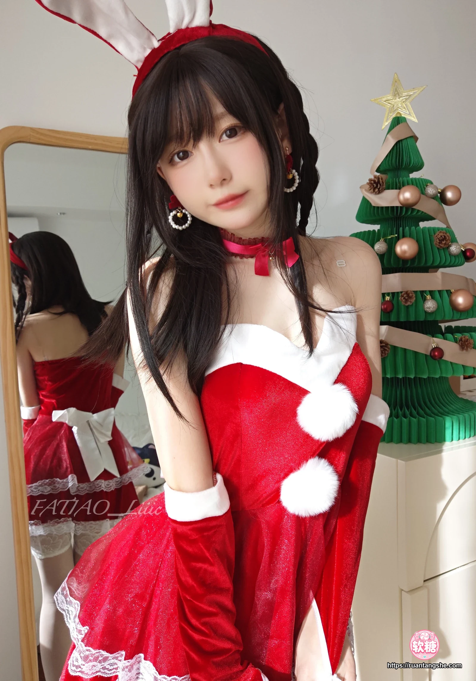 迷之呆梨 迷之呆梨 NO.029 - Fantia 2022年12月会员合集(8期)